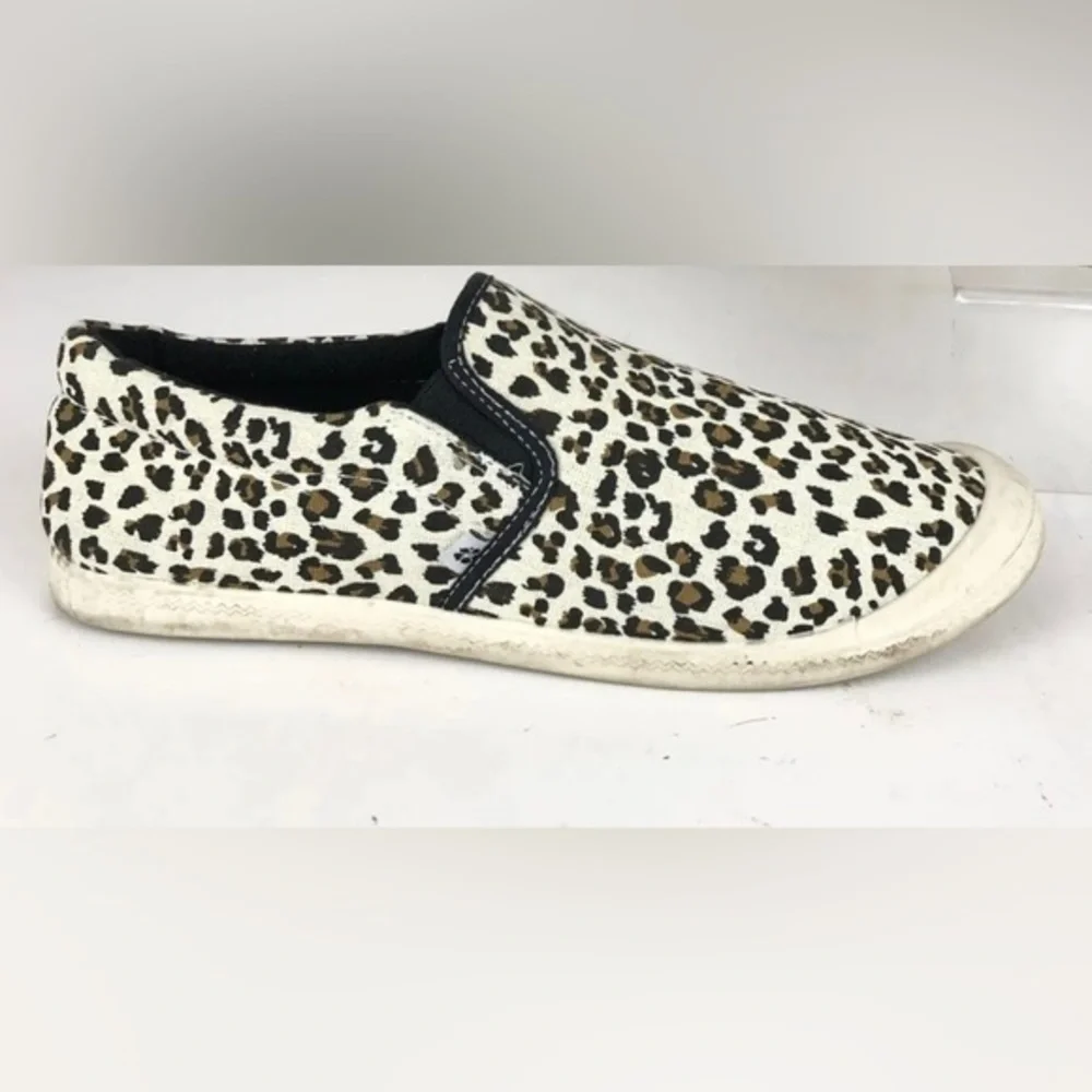 Tommy Bahama Sneaker 👟 Tennis shoe Slip On Shoe Leopard Print - size 8